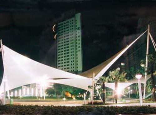 B013